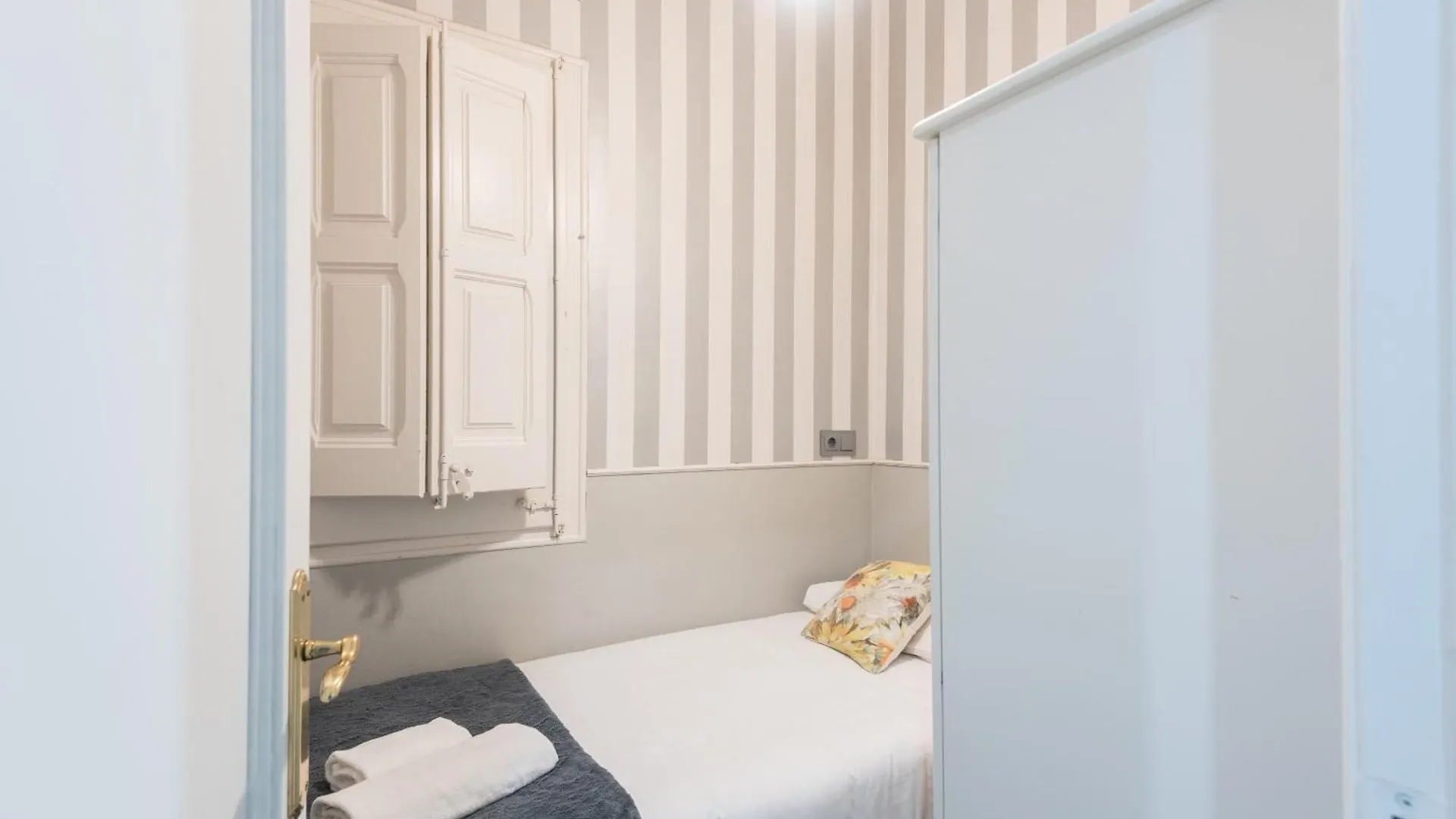 Eixample 3Bd Apartment With Private Terrace Barcelona 0*,
