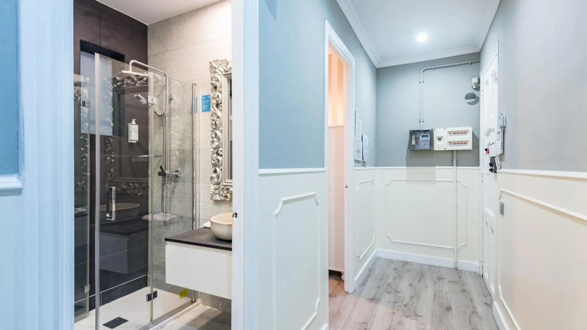 Eixample 3Bd Apartment With Private Terrace Barcelona Spain