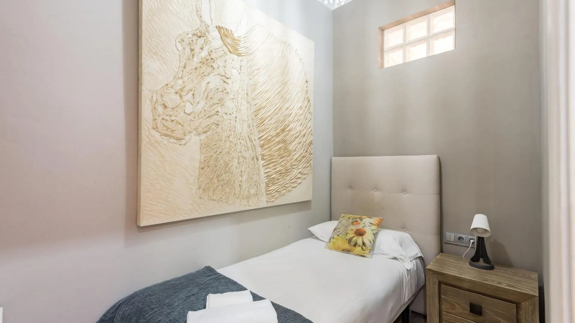 Eixample 3Bd Apartment With Private Terrace Barcelona Spain