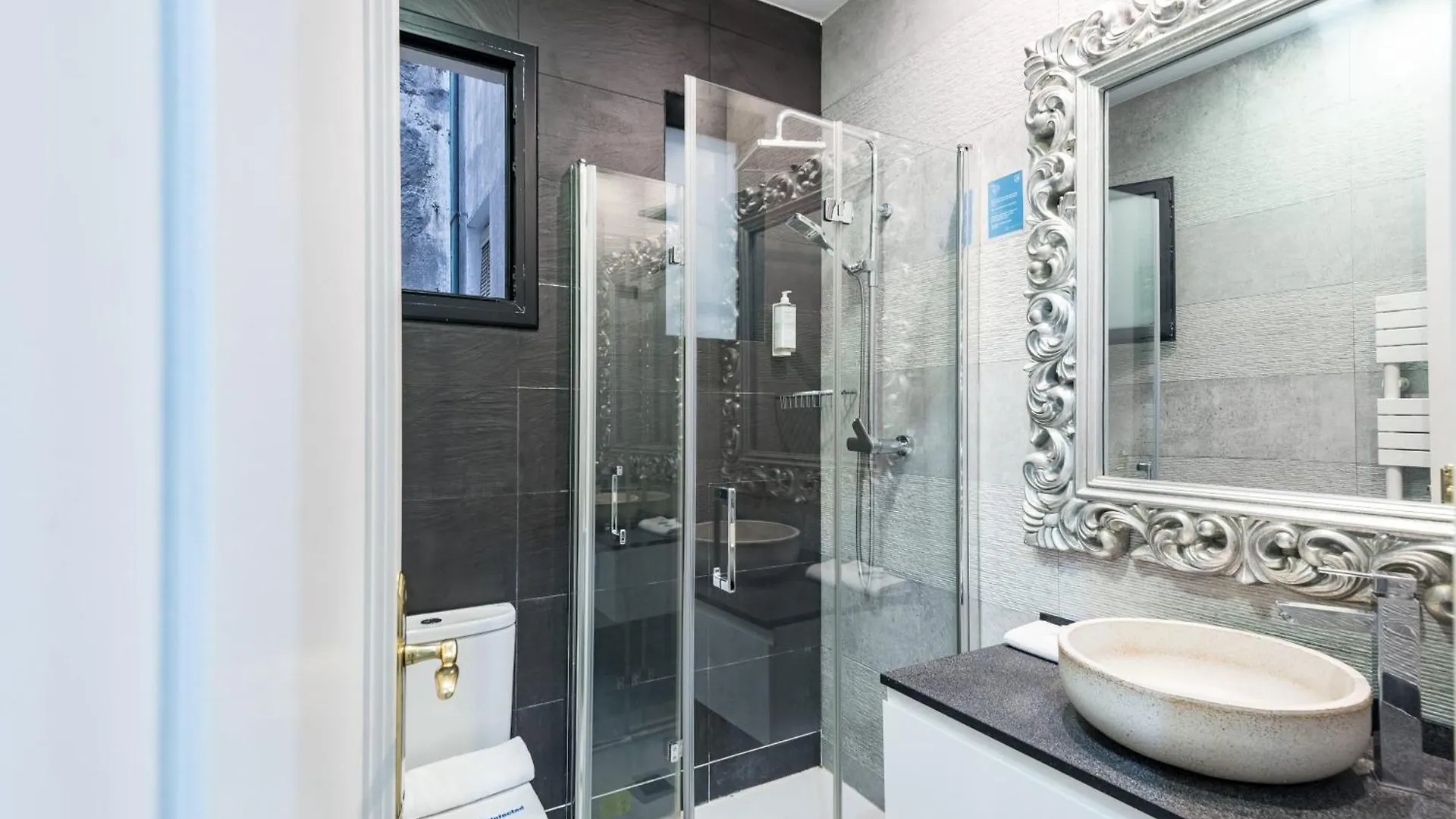 Eixample 3Bd Apartment With Private Terrace Barcelona