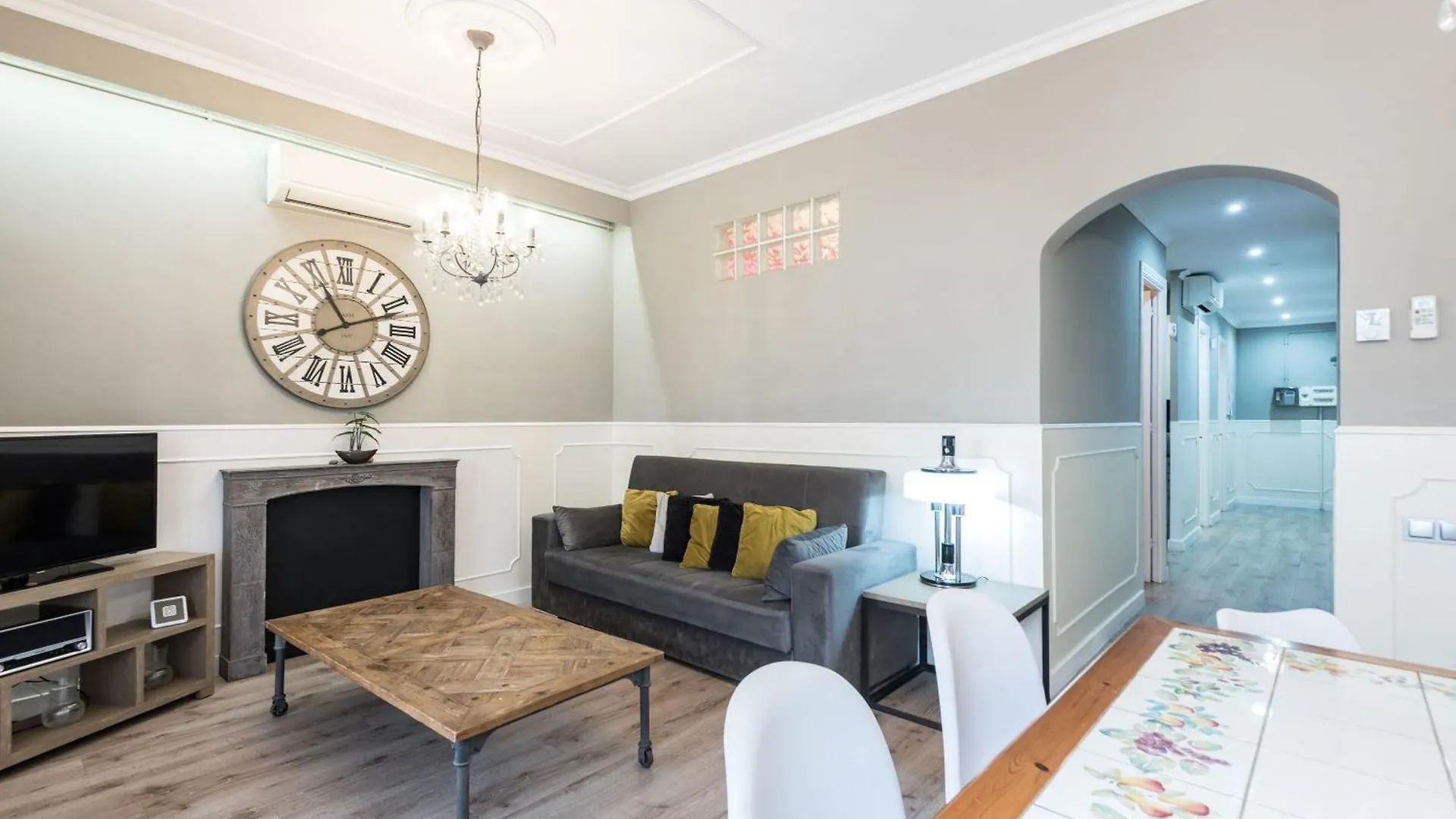 Eixample 3Bd Apartment With Private Terrace Barcelona